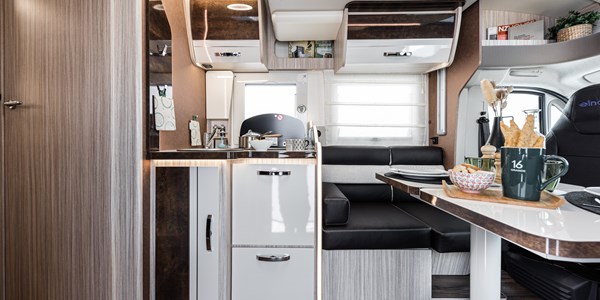 Elnagh-T-Loft-582-camper-cucina.jpg